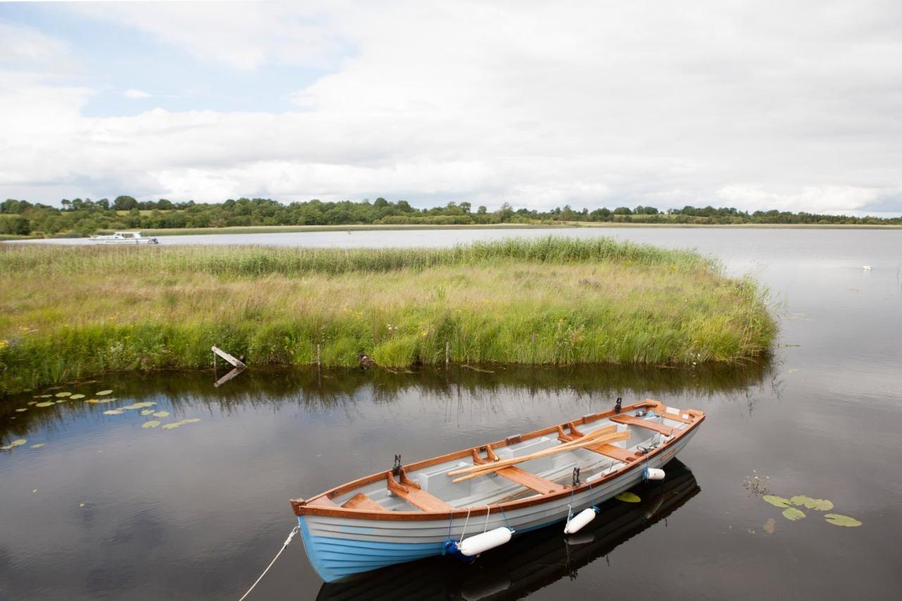 Inviting 4-Bed House In Strokestown Villa Luaran gambar