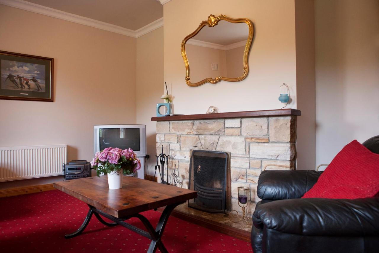 Inviting 4-Bed House In Strokestown Villa Luaran gambar